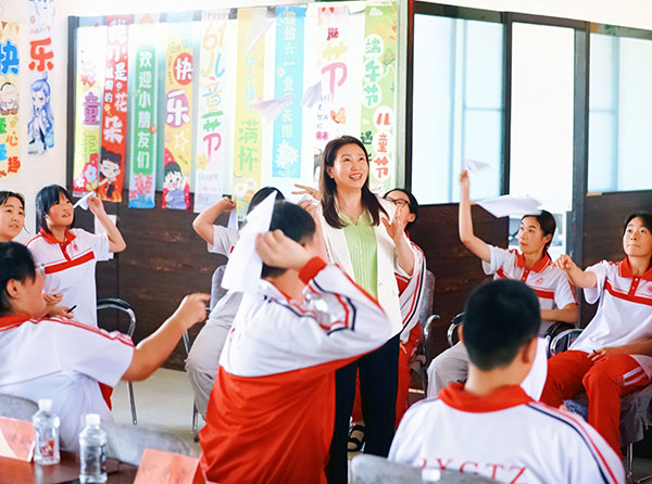 快新聞丨“減壓賦能迎中考，青春逐夢正當時”本溪市中心醫(yī)院心理門診為初三學生開展減壓活動